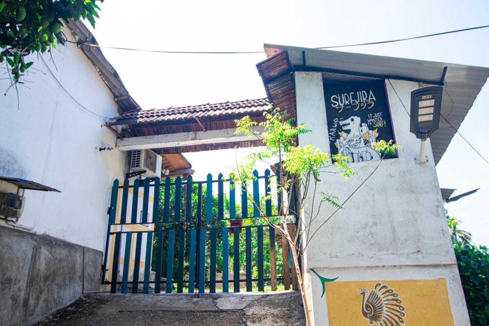 Hilltop Bungalow Hotel Mirissa Exterior photo